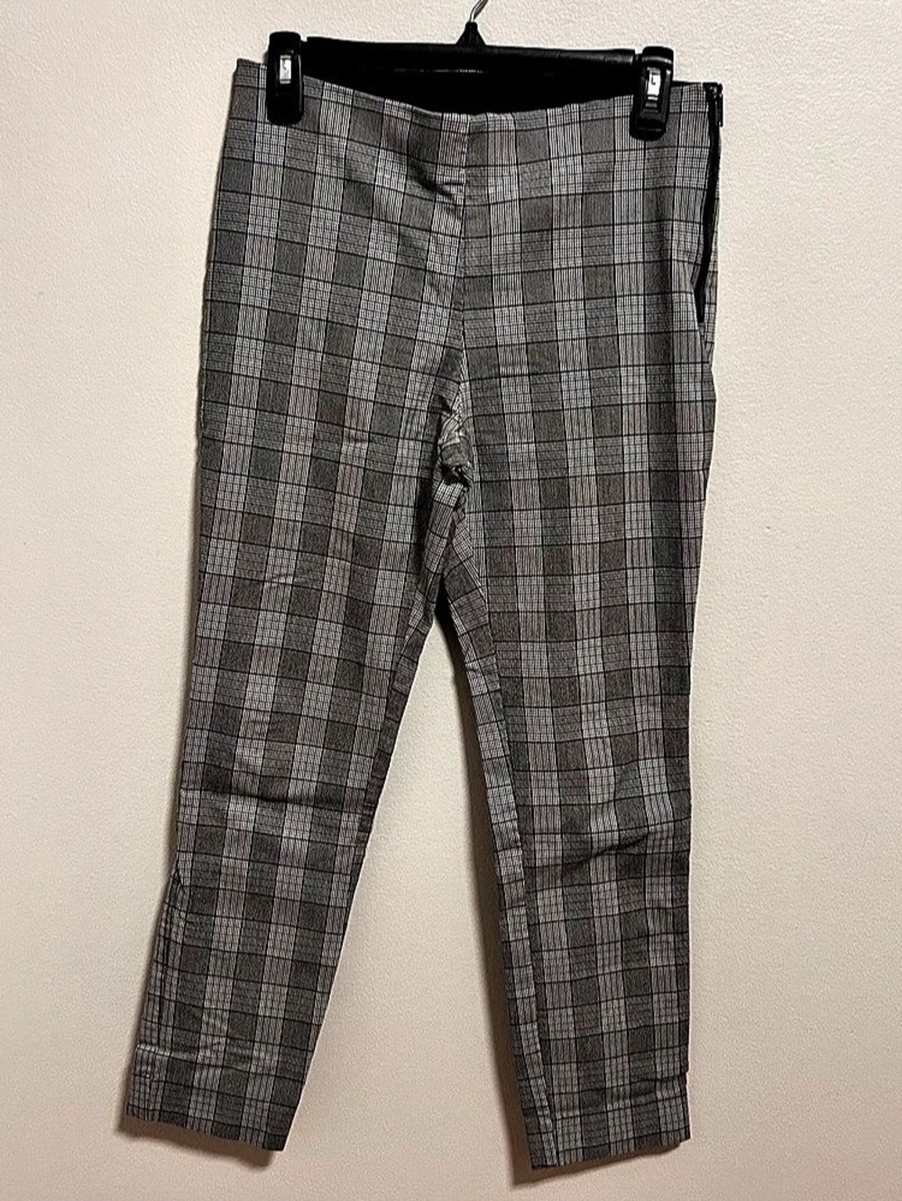 a new day Plaid Skinny Pants in Gray & Black Size 6 Like New